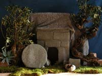 Das leere Grab im Garten - Anklicken zur Gro�ansicht !